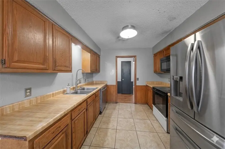 2211 W Olrich Street, Rogers, AR 72758 - #3