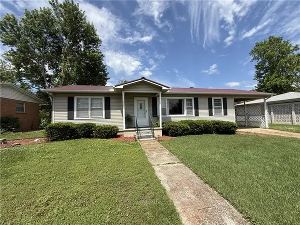 1003 Berry Street, Harrison, AR 72601