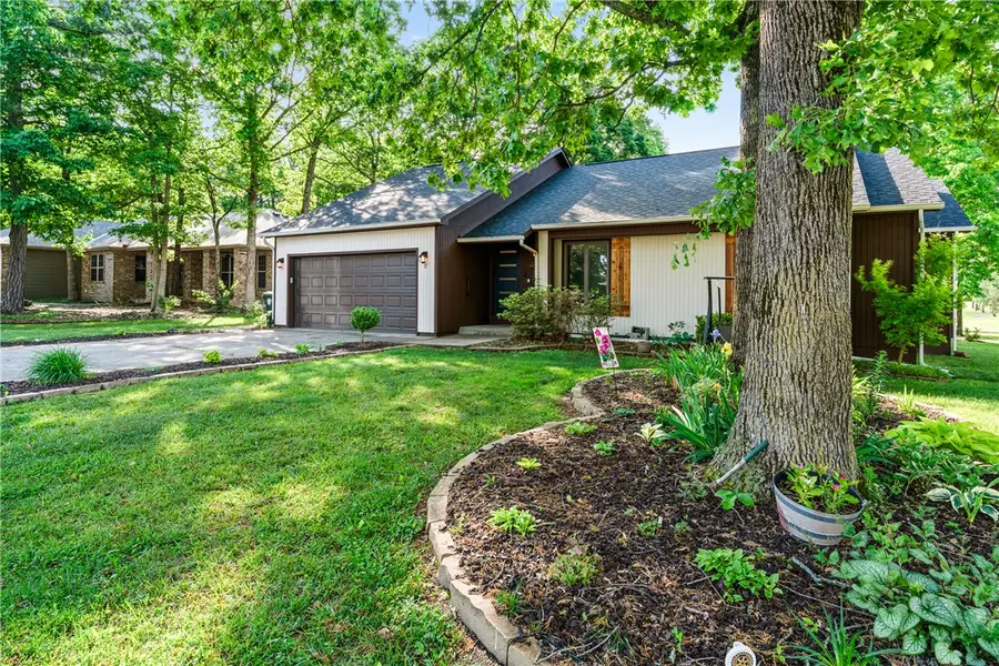 8 Hillcrest Drive, Eureka Springs, AR 72631 - #2