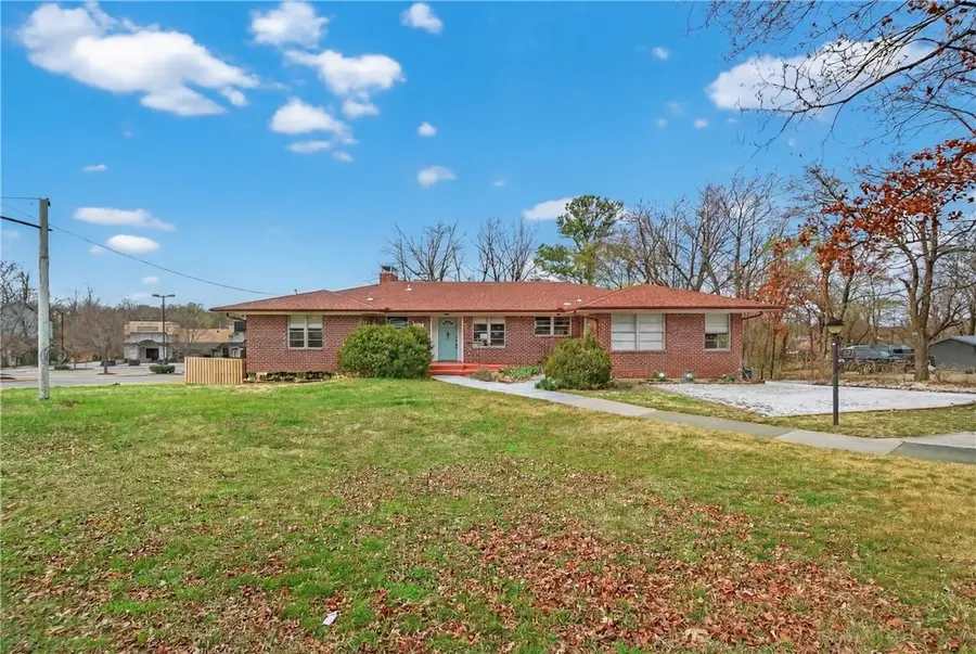 2227 N College Avenue, Fayetteville, AR 72703 - #3