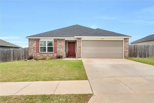 503 W Fitchberg Street, Siloam Springs, AR 72761