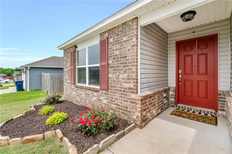503 W Fitchberg Street, Siloam Springs, AR 72761 - #2
