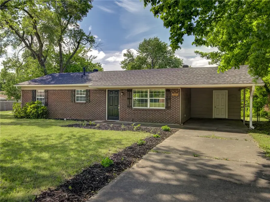 2101 Sycamore Place, Springdale, AR 72762 - #2