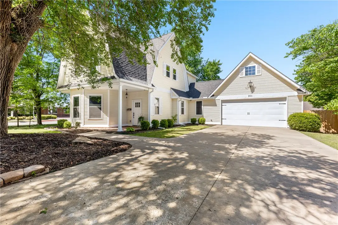 301 NW B Street, Bentonville, AR 72712 - #1