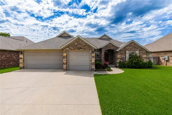 4600 SW Skyline Street, Bentonville, AR 72713