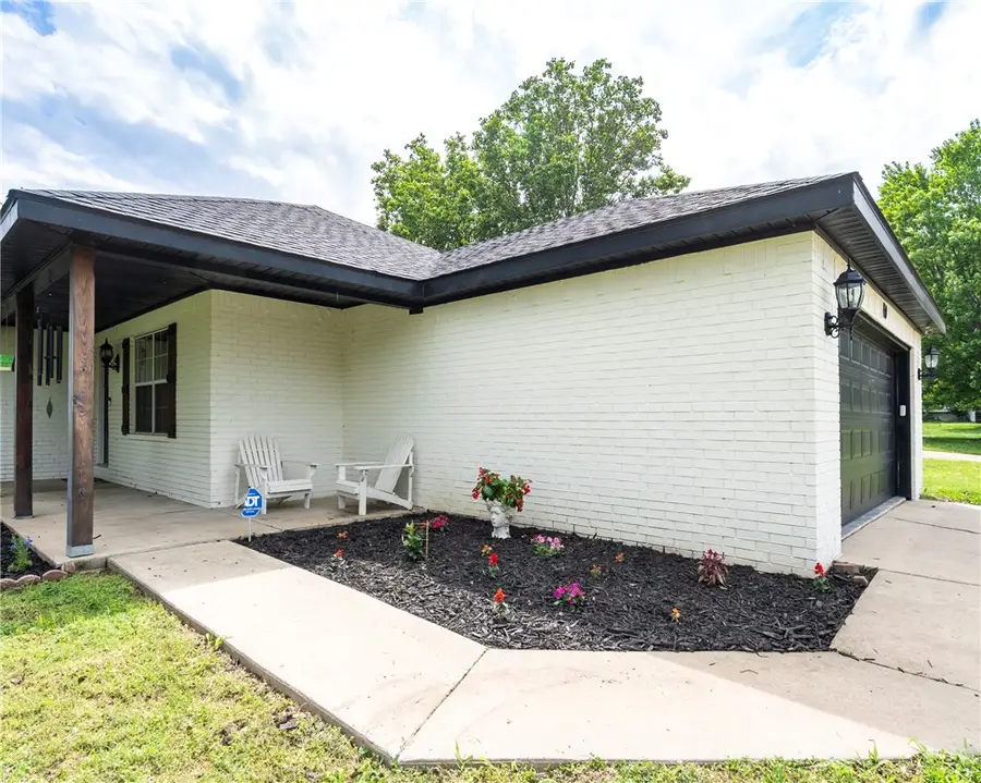 110 Cypress Street, Prairie Grove, AR 72753 - #2