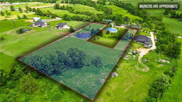 Bryant Road, Gentry, AR 72734