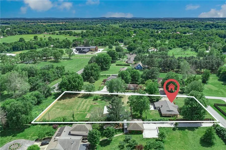 9268 Amy Drive, Springdale, AR 72762 - #2