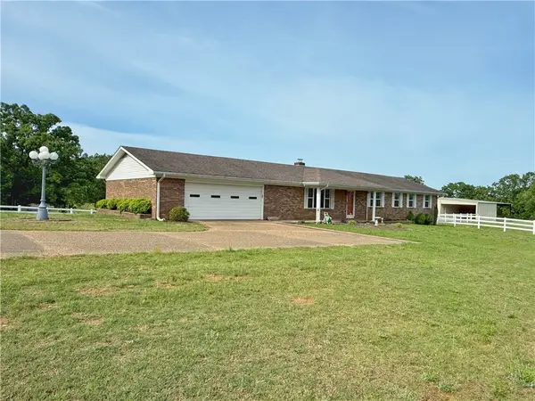 310 S Subiaco Avenue, Subiaco, AR 72865