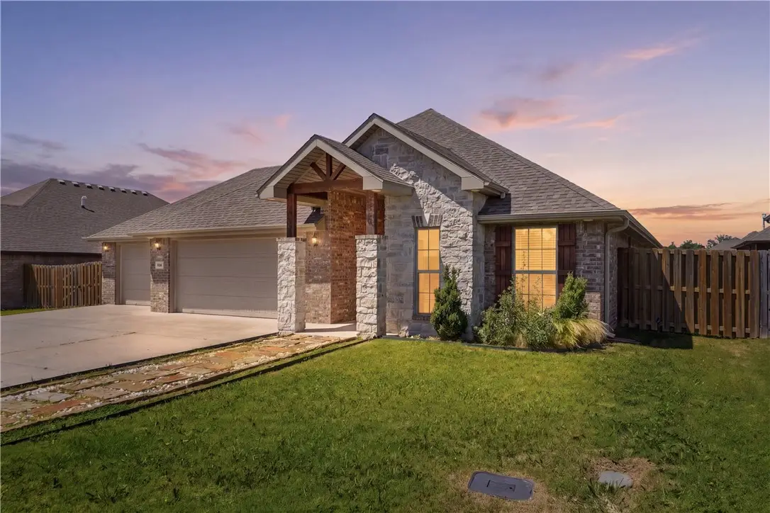 520 Arkansas Black, Centerton, AR 72712 - #1