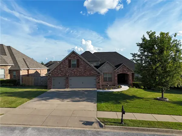 8255 La Scala Avenue, Springdale, AR 72762