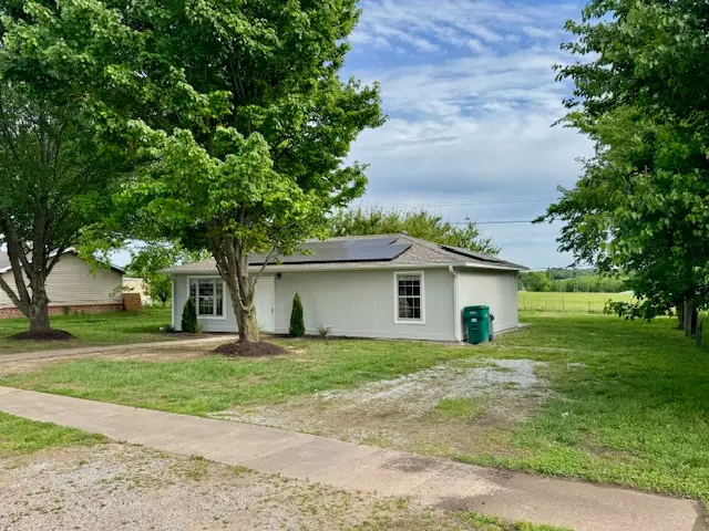 747 Austin Avenue, Decatur, AR 72722 - #2