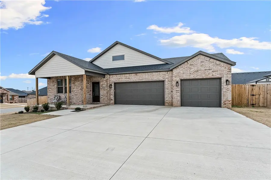 2223 Riggins Avenue, Pea Ridge, AR 72751 - #2