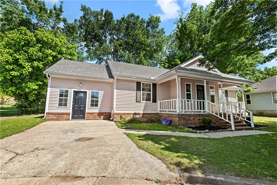 403 Swofford Street, Berryville, AR 72616 - #2