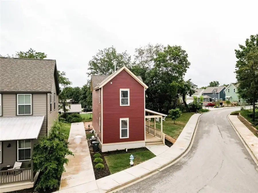 315 E 11th Street, Fayetteville, AR 72701 - #3