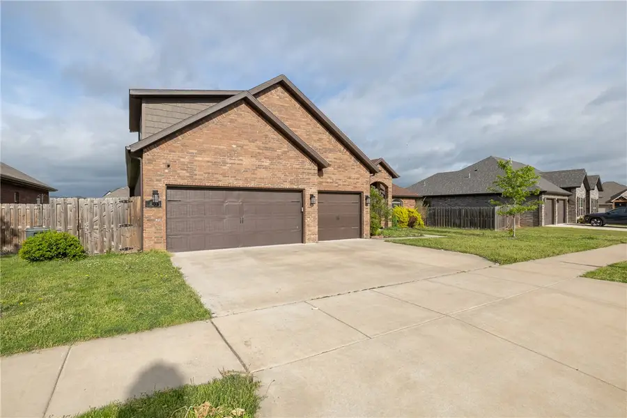 433 Snyders Bluff Drive, Fayetteville, AR 72704 - #3