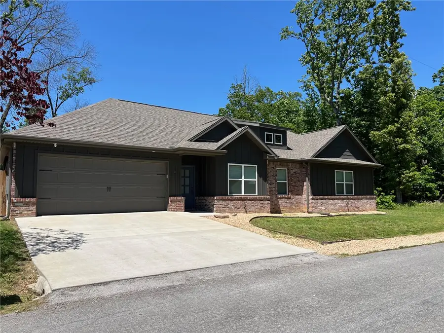 6 Eyemouth Drive, Bella Vista, AR 72715 - #2