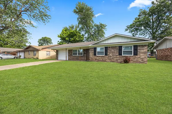1606 Princeton Avenue, Springdale, AR 72762