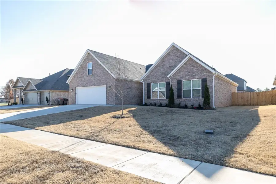 5653 Poppy Avenue, Springdale, AR 72762 - #2