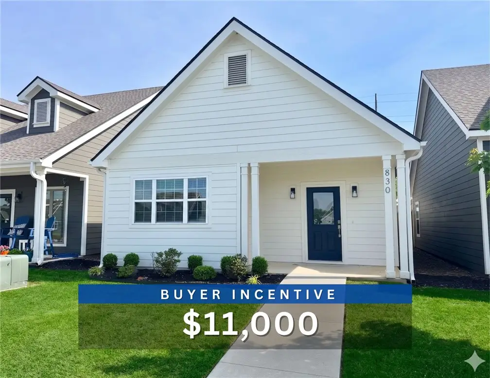 830 NE Heights Lane, Bentonville, AR 72712 - #1