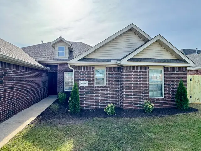 6014 S 36th Street, Rogers, AR 72758 - #2