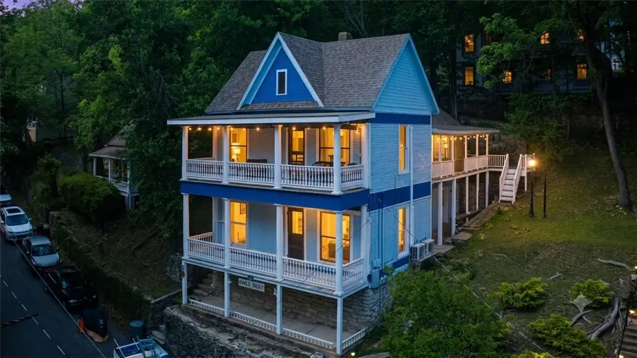 19 Pine Street, Eureka Springs, AR 72632 - #3