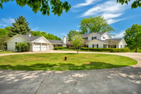 2859 Cedar Hill Drive, Fayetteville, AR 72703