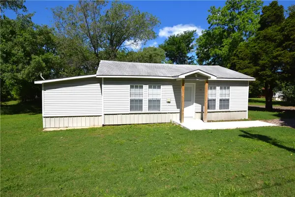 516 S Cherokee Street, Stilwell, OK 74960