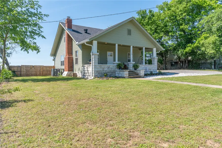 109 W Dorcus Street, Roland, OK 74954 - #2