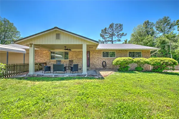 1606 W Green Acres Drive, Rogers, AR 72758