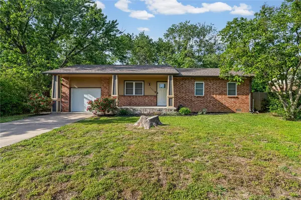 2203 Beth Lane, Bentonville, AR 72712