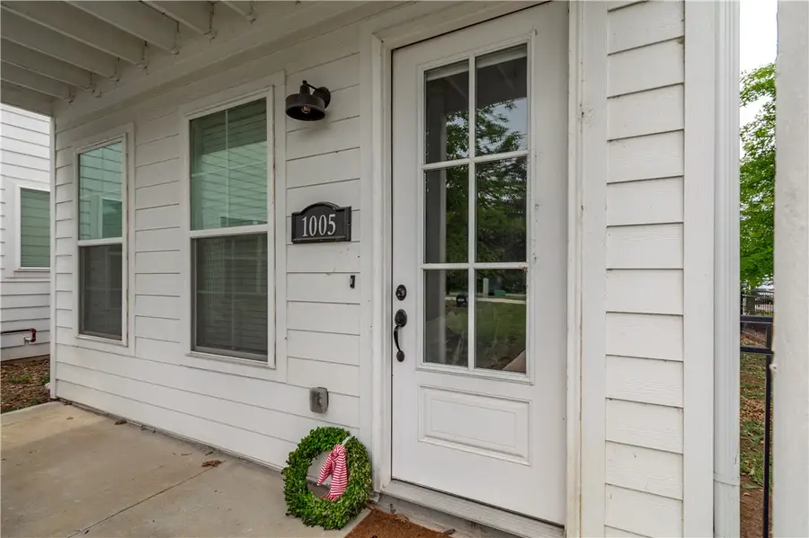 1005 S Hollywood Avenue, Fayetteville, AR 72701 - #3