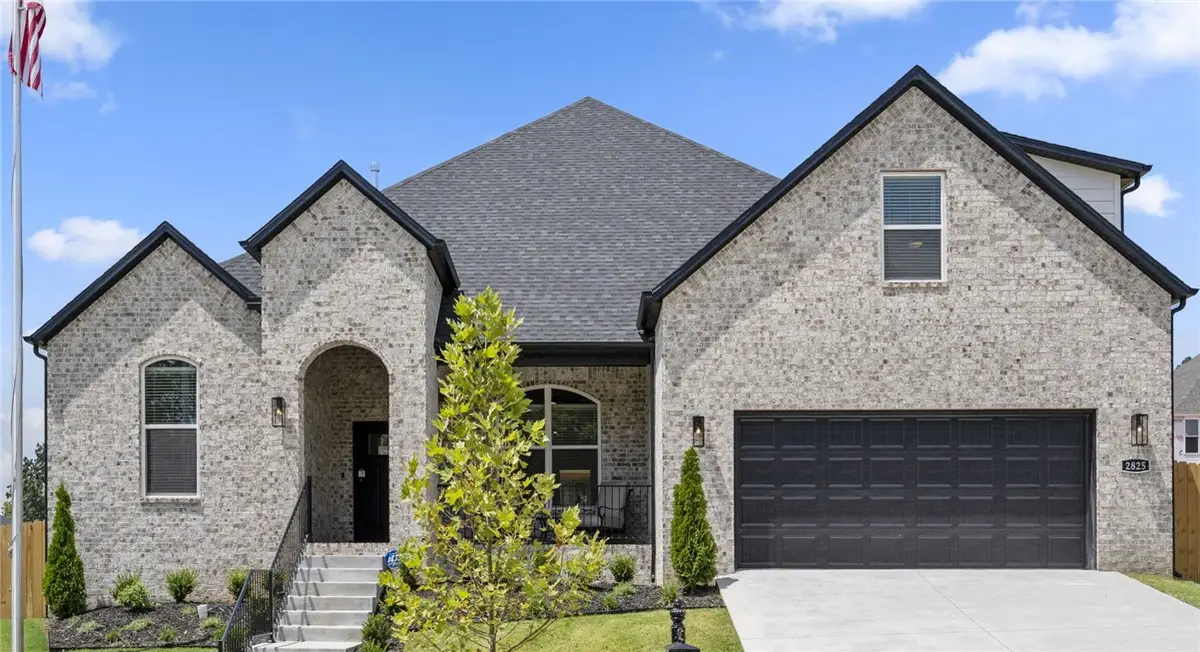 2825 N Chapel Drive, Fayetteville, AR 72704 - #1