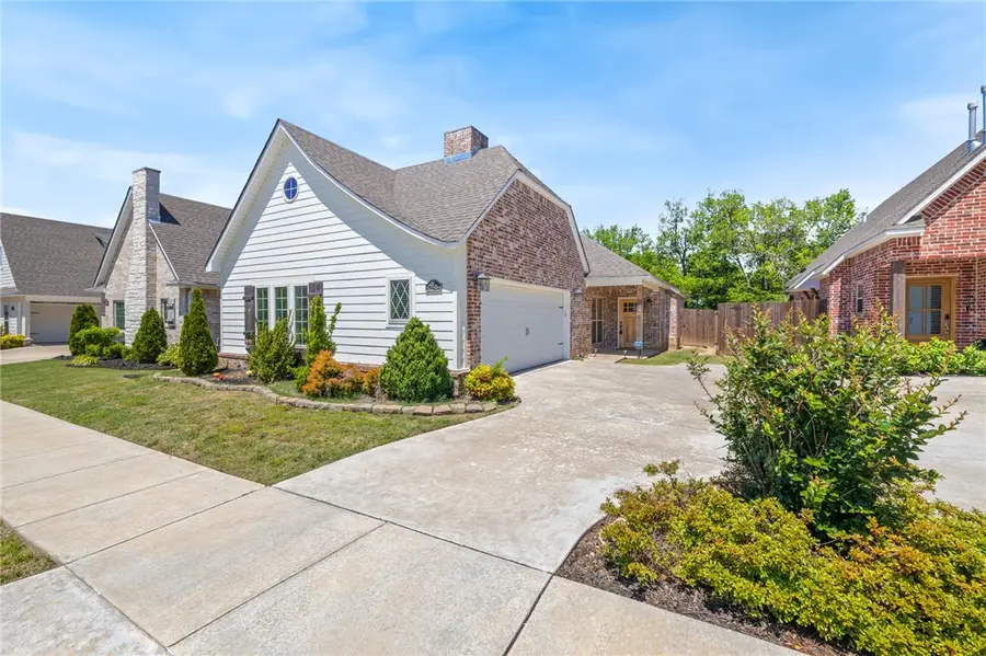 254 N Solitude Bend, Fayetteville, AR 72704 - #2
