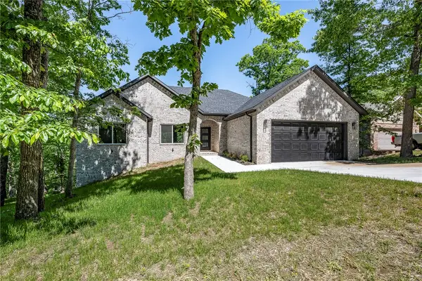 14 Sheffield Drive, Bella Vista, AR 72714