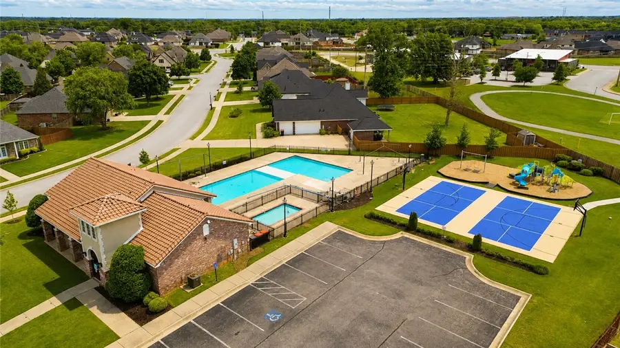 8141 Buona Sera Street, Springdale, AR 72762 - #3