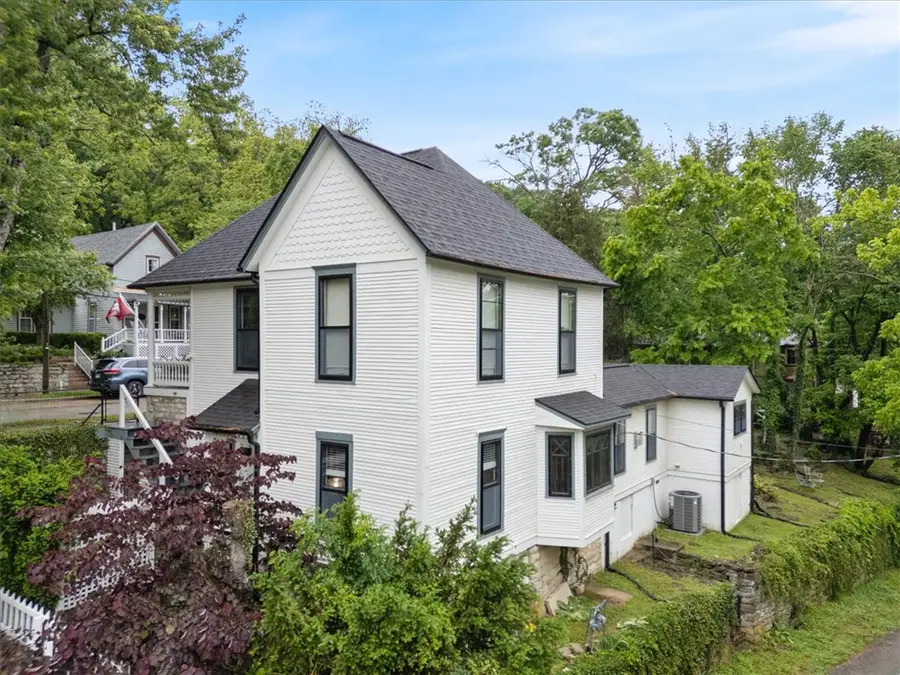233 Spring Street, Eureka Springs, AR 72632 - #3