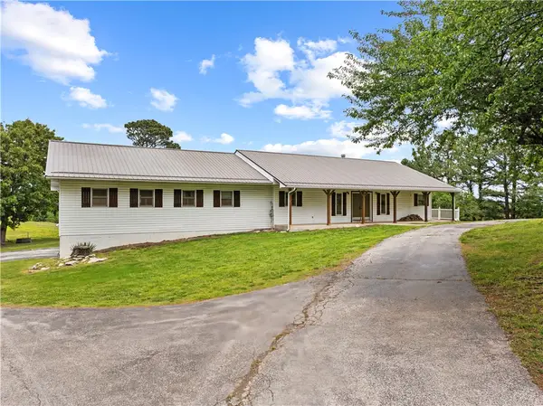 12297 Tom Arnold Road, Omaha, AR 72662