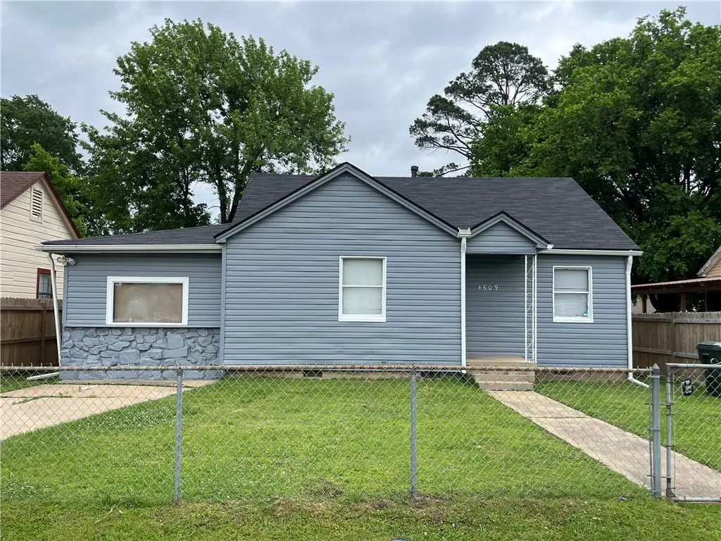 4609 Clarendon Avenue, Fort Smith, AR 72904 - #1