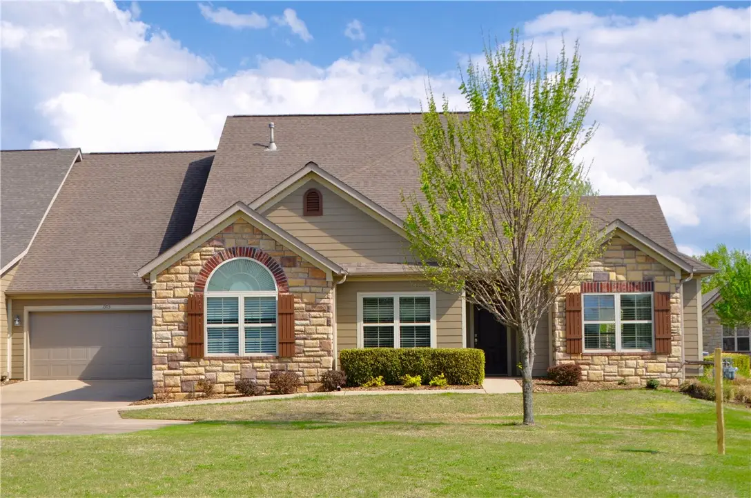 1303 Doe Lane, Bentonville, AR 72713 - #1