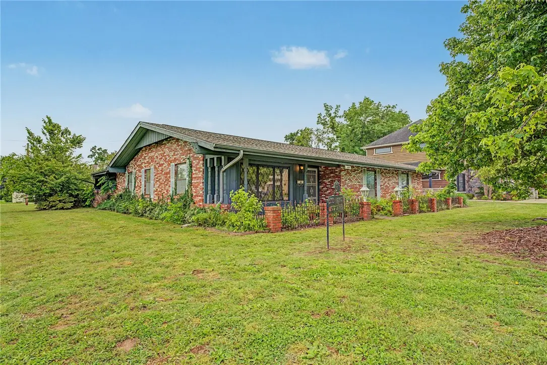 608 B Street, Bentonville, AR 72712 - #1