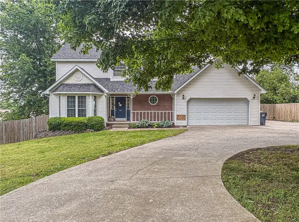 301 Old Farm Road, Harrison, AR 72601