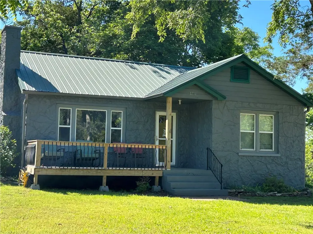 1206 N Diamond Boulevard, Diamond City, AR 72644 - #1
