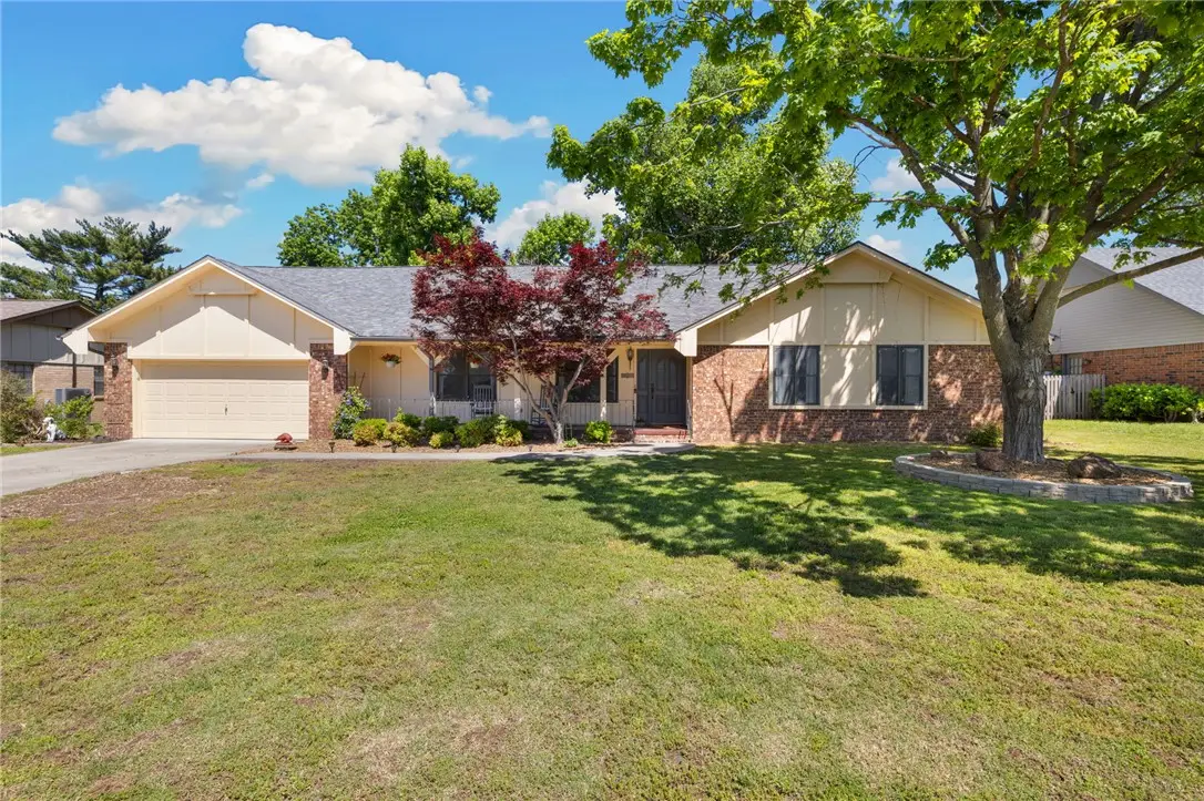 701 S Chateau Drive, Rogers, AR 72758 - #1