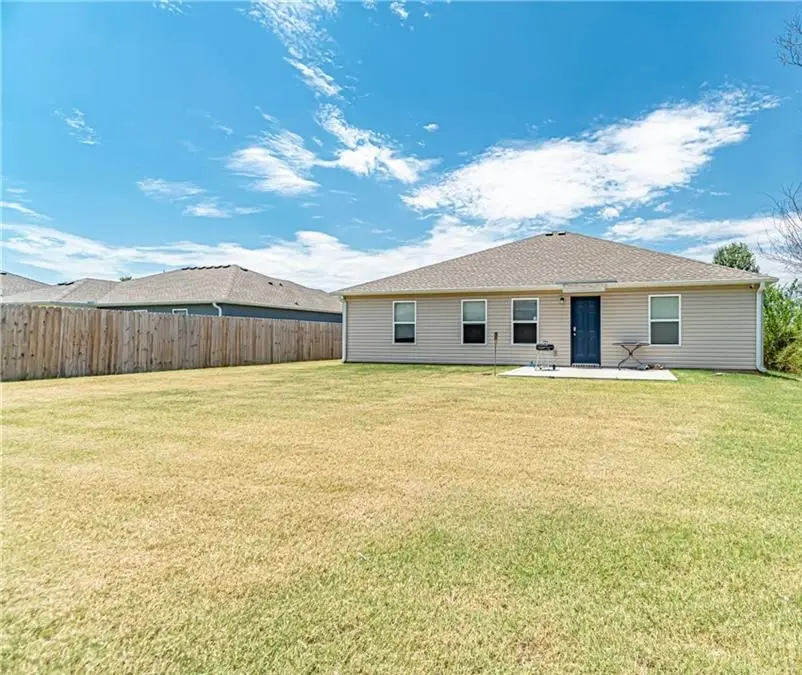 2113 Lexington Street, Siloam Springs, AR 72761 - #2