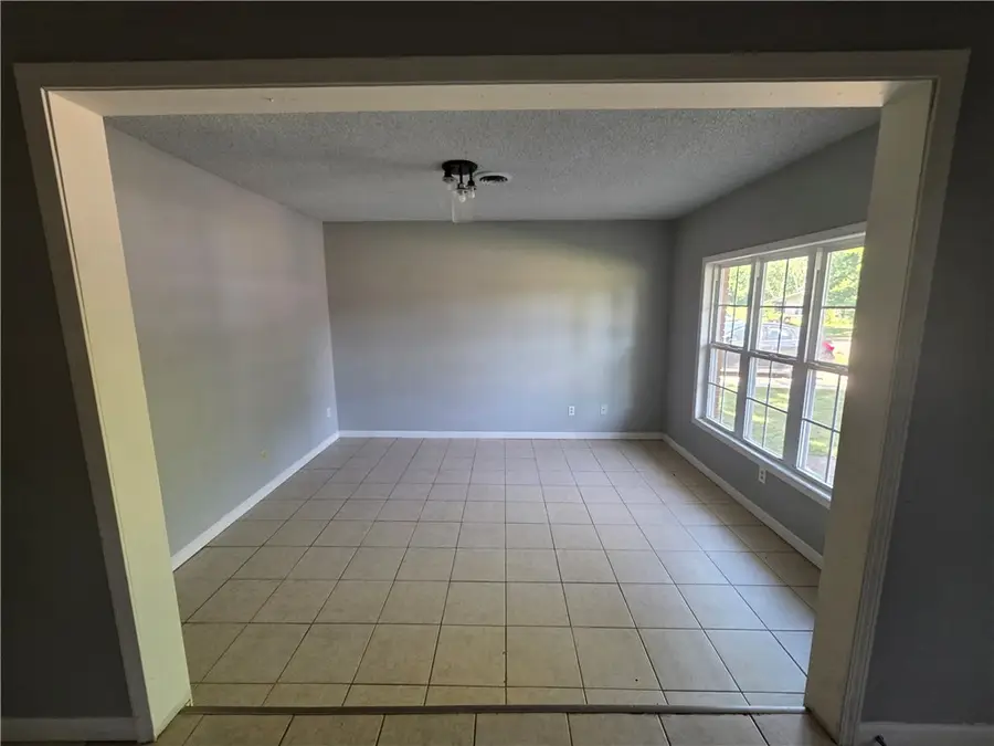 1006 E H Street, Russellville, AR 72801 - #2