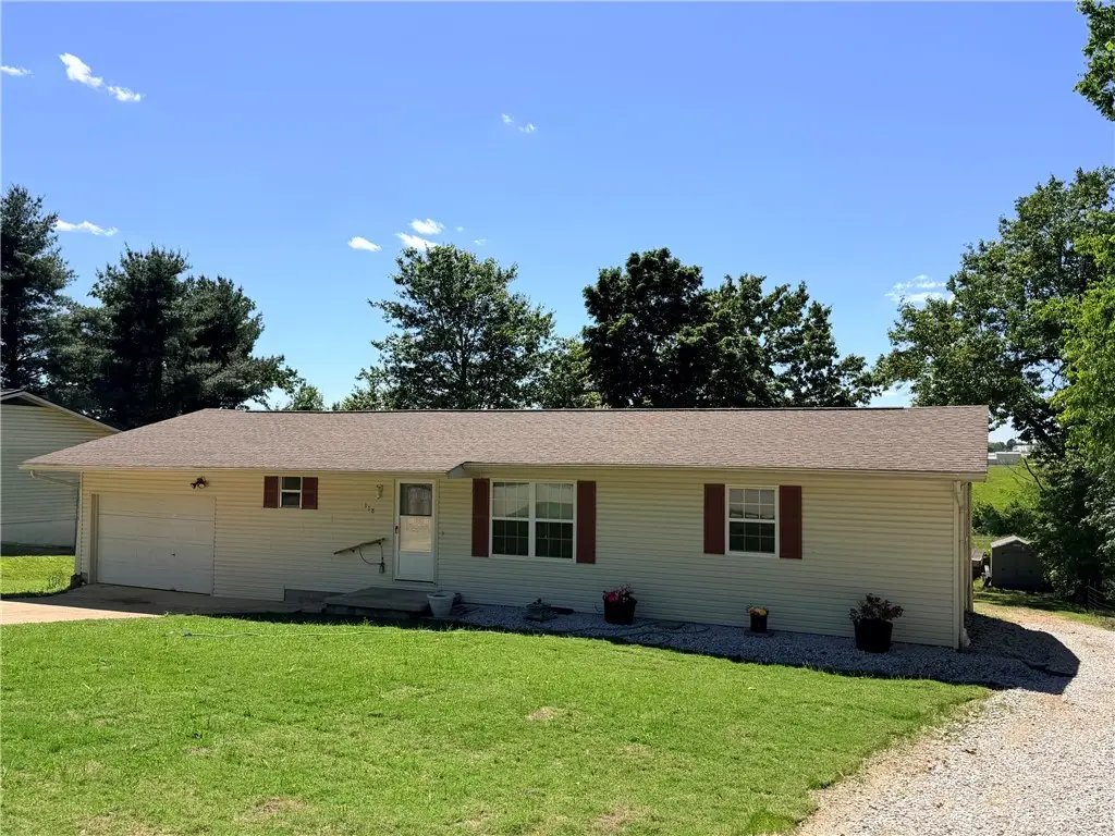 118 Brewer Street, Harrison, AR 72601 - #1