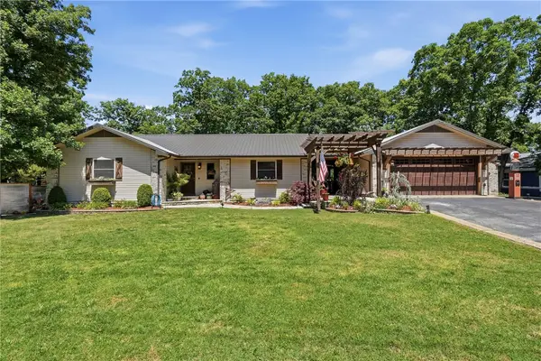 11 Country Club Drive, Holiday Island, AR 72631