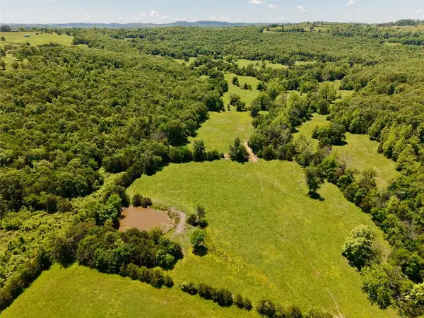 335 Madison 7802, Huntsville, AR 72740