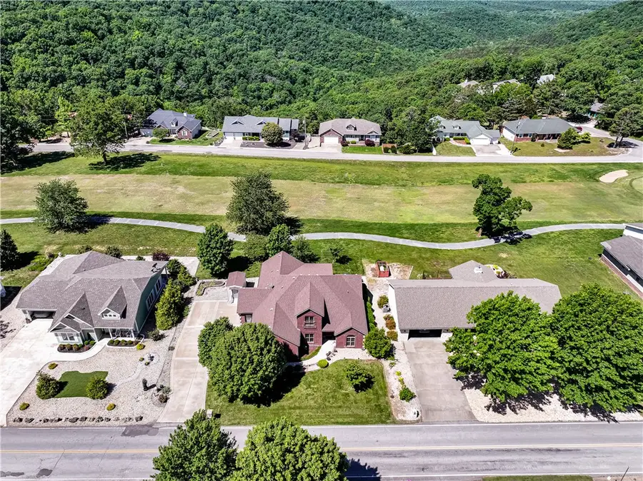 37 Holiday Island Drive, Holiday Island, AR 72631 - #3
